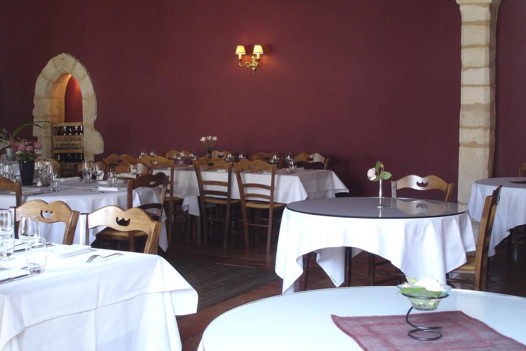Le Relais Du Lyon D'Or Hotel Angles-sur-lʼAnglin Eksteriør billede